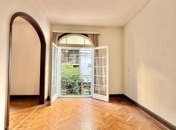 Departamento de 4 ambientes, Balvanera · Edificio Frances - Junin Al 200 - 130 m - Lyc - 3 Dorm - Bñ y Toilette - Impecable - Todo Sol