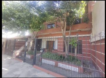 Casa · 150m² · 4 Ambientes · 1 Cochera · Casa en Venta 4 Ambientes Cochera Lomas de Zamora