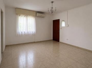 Departamento · 27m² · 1 Ambiente · Alquiler de Departamento Monoambiente en Piso Alto - Caballito