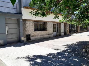 PH · 82m² · 3 Ambientes · PH T/casa A/frente 3a. Star Living 2dorm. Lav. Pat. Terraza