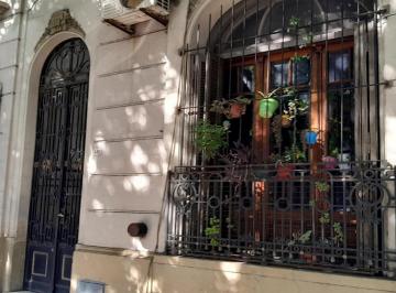 Casa · 226m² · 5 Ambientes · Casa 5amb a Refac. Sup. Terr. 315 m² C/fondo Carabobo 480