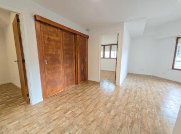 Local comercial · 3 Dormitorios · Local de Esquina - Almafuerte y Corrientes