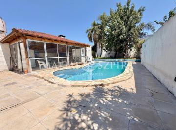 PH · 48m² · 2 Ambientes · 1 Cochera · Venta de Casa 2 Ambientes en Haedo, Morón