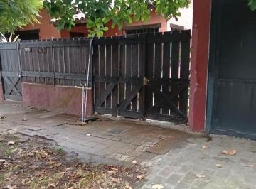 Casa de 6 ambientes, San Isidro · Casa de Seis Ambientes Ideal Para Dos Familias o Reciclar.