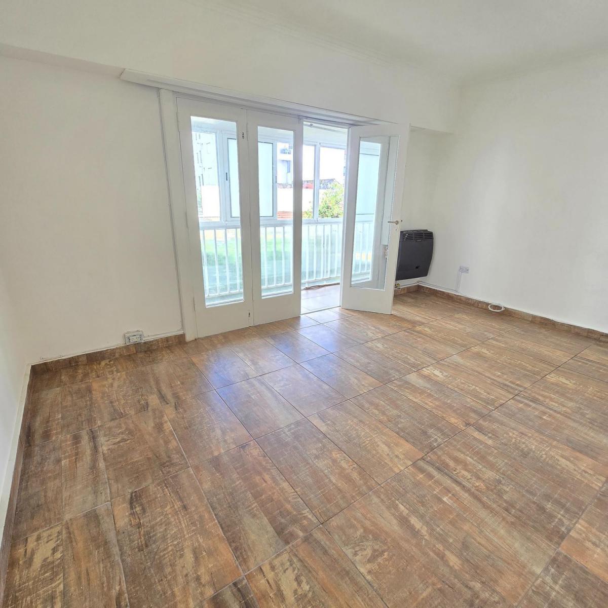Departamento 3 amb en Venta! Salta 500, 1° piso por escalera