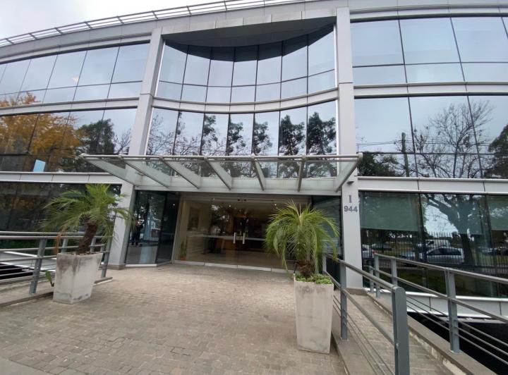Oficina comercial · 246m² · 3 Ambientes · 11 Cocheras