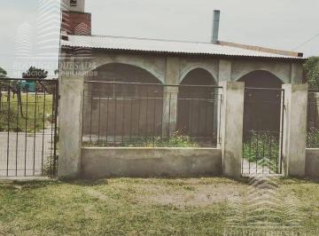 Casa · 65m² · 3 Ambientes · 1 Cochera · Casa en Lote Propio!en Oportunidad!mar de Ajo.