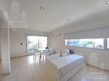 Departamento · 59m² · 3 Ambientes · Excelente Departamento 3 Ambientes Al Frente Sarmiento y Newbery!