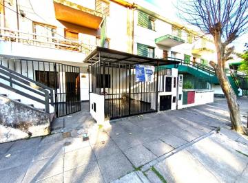 Casa · 71m² · 5 Ambientes · 1 Cochera · Venta Duplex Coronel Arias