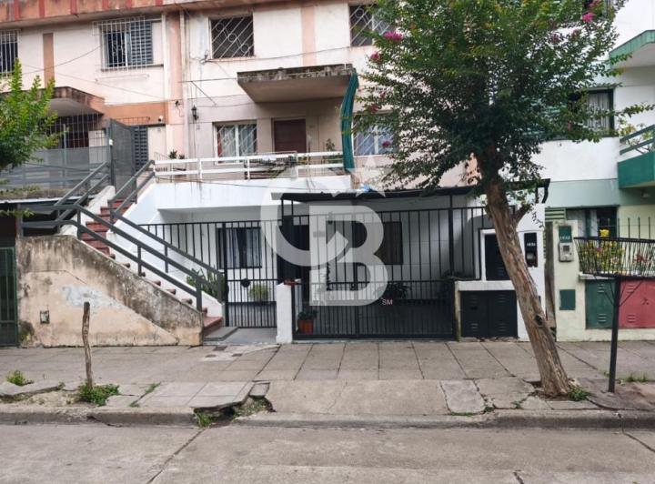 Casa · 71m² · 5 Ambientes · 1 Cochera