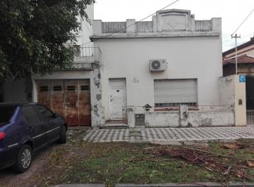 Casa de 3 ambientes, Lanús · Casa 3 Ambientes Muy Buena Ubicacion - Oportunidad
