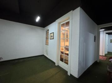 Departamento · 92m² · 6 Ambientes · Departamento en Venta de 4 Ambientes en Retiro, Oportunidad!