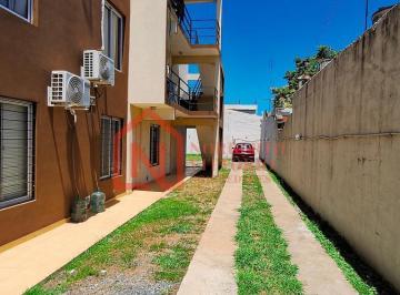 Departamento · 38m² · 2 Ambientes · 1 Cochera · Alquiler - 2 Ambientes Pb con Cochera - Moron