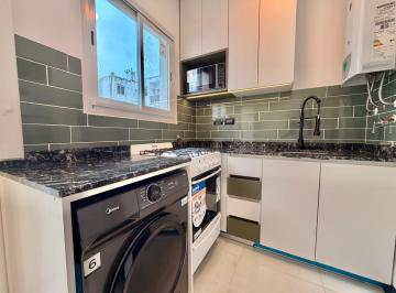 Departamento · 27m² · 1 Ambiente · Departamento en Venta Ambiente Divisible Reciclado Sobre Av Colon