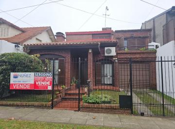 Frente · Casa en Don Bosco