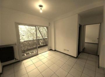 Departamento · 35m² · 2 Ambientes · 1 Cochera · Frente - Balcon - Impecable - Cochera Cubierta - m Parque Centenario