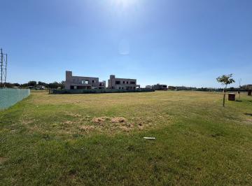 Terreno · 630m² · Venta de Lote con Financiamiento Village Plaza Bella Vista