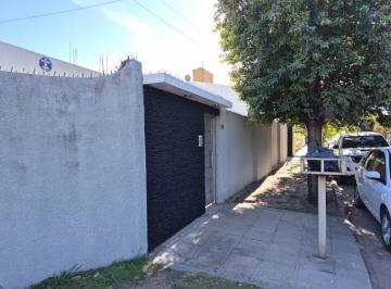 Casa de 7 ambientes, Córdoba · Casa con 300 m² de Terreno y 2 Dorm. en Venta en Escobar