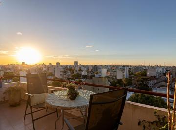 Departamento · 45m² · 2 Ambientes · Venta Departamento 2 - 3 Ambientes 2 Balcones Piso Alto en Caballito