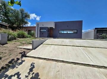 Casa · 117m² · 4 Ambientes · Venta Caasa 3 Dorm., Tejas 4, Cordoba