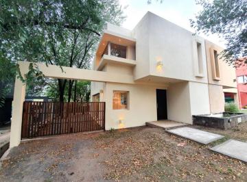 Casa de 4 ambientes, Córdoba · Casa en Venta en Housing Quintas de Warcalde - 3 Dorm. - Cochera - Asador - Villa Warcalde