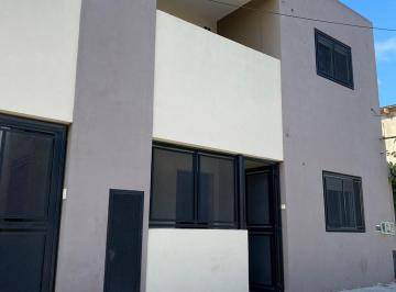PH · 50m² · 2 Ambientes · PH Pb 2 Amb con Entr Indep Sin Expensas