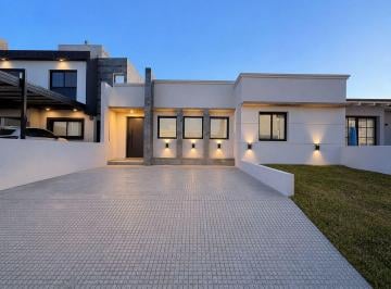 Casa · 183m² · 4 Ambientes · Venta Casa 3 Dorm. Etapa 3 Malagueño Docta