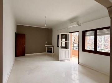 Departamento de 5 ambientes, Cipolletti · Alquiler de Casa 3 Dorm. | Terraza | Cipolletti - San Martin y Mengelle