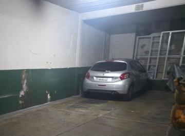 Garage · 16m² · Cochera en Venta Once Edificio Escriturada
