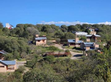 Casa de 3 ambientes, Villa General Belgrano · Complejo de 6 Viviendas con Pileta en Venta - Barrio Las Lagunitas - Villa General Belgrano
