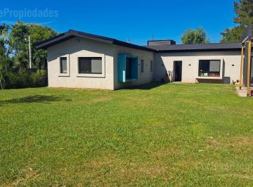 Casa · 130m² · 5 Ambientes · Casa en Barrio El Cazador