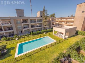 Departamento · 2 Ambientes · 1 Cochera · Condominio Va Pilar