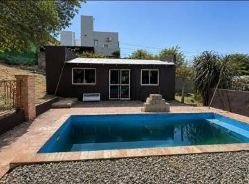 Casa de 2 ambientes, Córdoba · Casa en Venta con Pileta y Quincho en Saldan