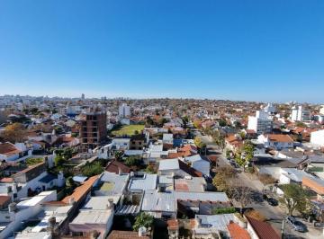 Departamento de 2 ambientes, Mar del Plata · En Alquiler 24 Meses. Departamento de 2 Ambientes Al Frente con Vista Panorámica. Chauvin.