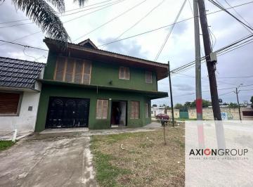 Casa de 4 ambientes, La Plata · Venta de Casa en Calle 147 Esq. 58 - Los Hornos
