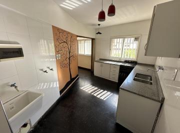 Departamento · 82m² · 3 Ambientes · Departamento 3 Ambientes con Dependencia en Alquiler en Caballito