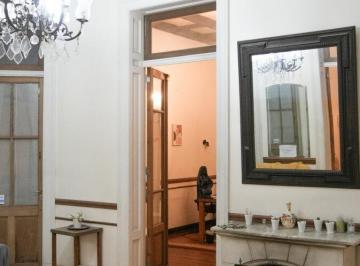 Departamento · 250m² · 10 Ambientes · Piso Exclusivo de Categoría