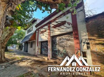 Terreno , Lomas de Zamora · Venta de Lote de Terreno Único en Zona Residencial de Banfield Este de 374 m²