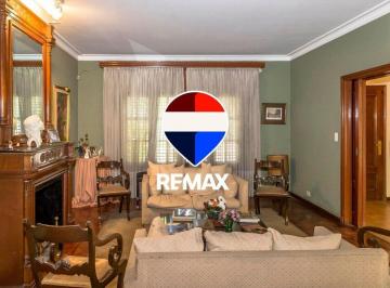 Casa · 490m² · 10 Ambientes · 1 Cochera · Casa 5 Dorm. Venta Centro 10 Ambientes