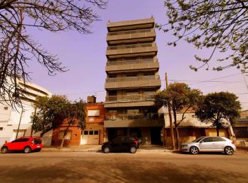 Departamento de 2 ambientes, Córdoba · Alta Córdoba - Alquiler - 1 Dorm - con Patio y Parrilla