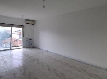 Departamento de 4 ambientes, Núñez · Alquiler 4 Ambientes Al Frente Toilette y Baño Completo. a 1 Cuadra Avda Cramer y 7 Avda Cabildo.