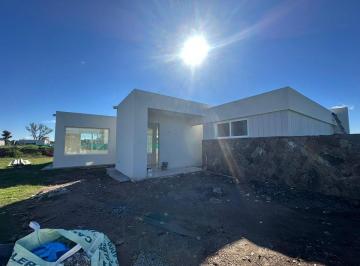 Casa · 175m² · 4 Ambientes · 2 Cocheras · Casa en Venta Prados del Oete