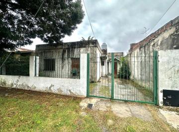 Casa · 100m² · 4 Ambientes · 2 Cocheras · Casa en Venta La Plata
