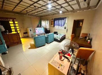 Casa · 100m² · 4 Ambientes · 2 Cocheras · Casa en Venta La Plata