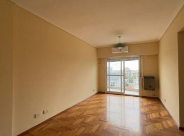 Departamento · 61m² · 3 Ambientes · Alquiler Departamento Tigre Centro