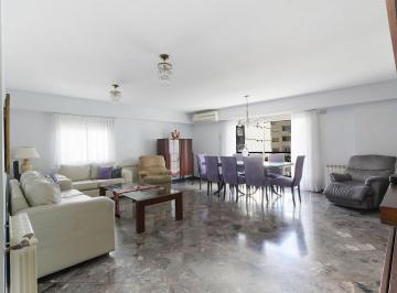 Departamento · 164m² · 4 Ambientes · 1 Cochera · Venta Departamento 4 Ambientes Cochera y Baulera