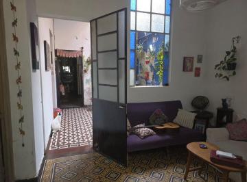 Casa · 217m² · 4 Ambientes · 1 Cochera · Casa Multifamiliar 4 Amb c/u en Chacarita