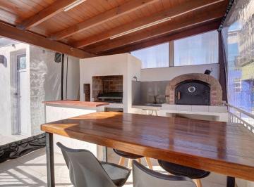 PH · 84m² · 2 Ambientes · Venta PH 2 Amb. Versalles con Quincho y Terraza