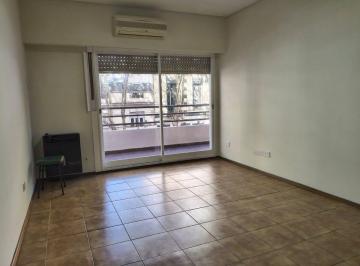 Departamento · 46m² · 2 Ambientes · Alquiler 2 Ambientes Almagro con Balcón