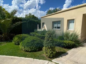 Campo · 190m² · 5 Ambientes · 2 Cocheras · Rumenco Casa en Venta de 5 Amb con Pileta
